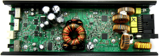 4-канальный усилитель Pioneer GM-D1004 4-канальный усилитель Pioneer GM-D1004