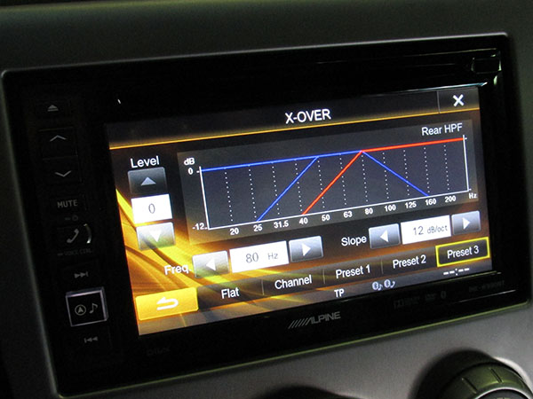 Настройка среза частот для акустики в Alpine INE-W990BT Настройка среза частот для акустики в Alpine INE-W990BT