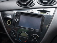 Фотография установки магнитолы JVC KW-AV50EE в Ford Focus