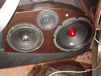 Установка акустики Morel Tempo Coax 6 в Lada Largus