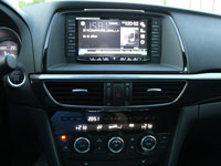 Фотография установки магнитолы Pioneer AVH-X8600BT в Mazda 6