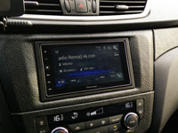 Фотография установки магнитолы Pioneer SPH-DA120 в Nissan Qashqai