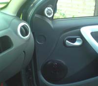 Установка акустики DLS R6A LE в Renault Sandero