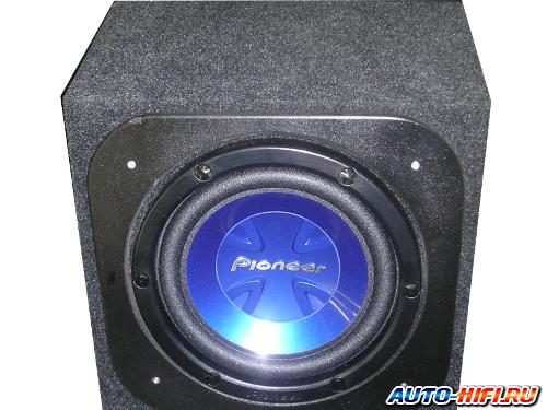 Сабвуфер в закрытом корпусе Pioneer TS-W251R box